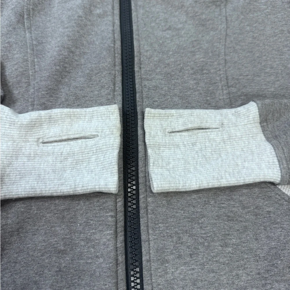 Lululemon Athletica Gray Zip Up Hoodie Sz.8